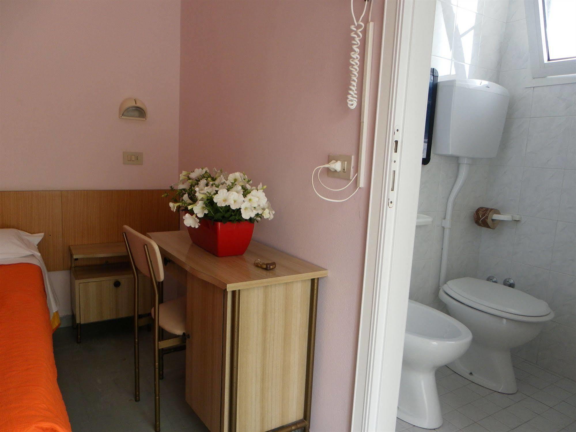 Nord Est Hotel 2*