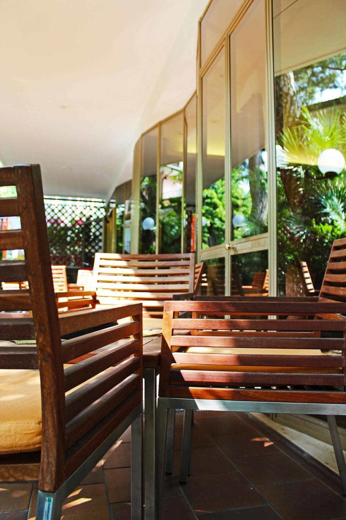 Saint Tropez Hotel