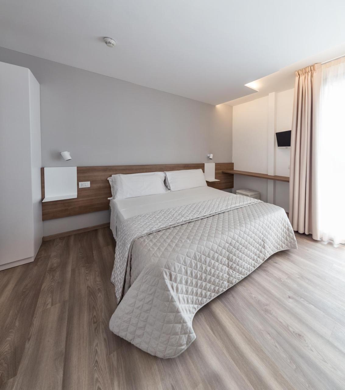 Di Luigi Hotel 2*