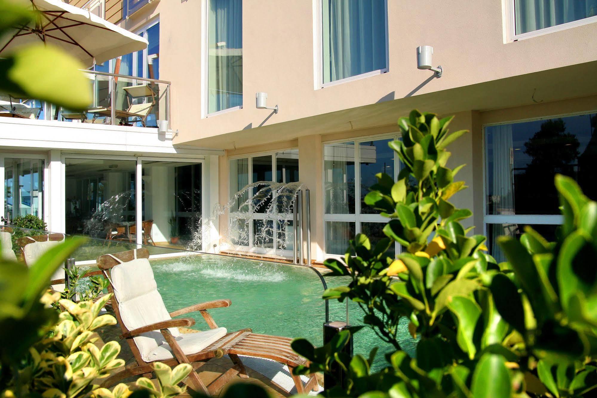 Hotel Adlon - Fronte Mare