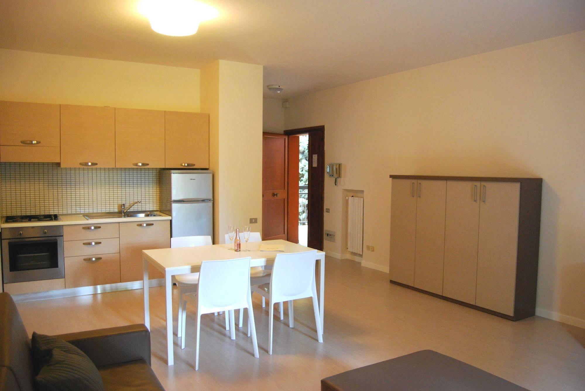 Residenze Al Colle Dei Pini 3*