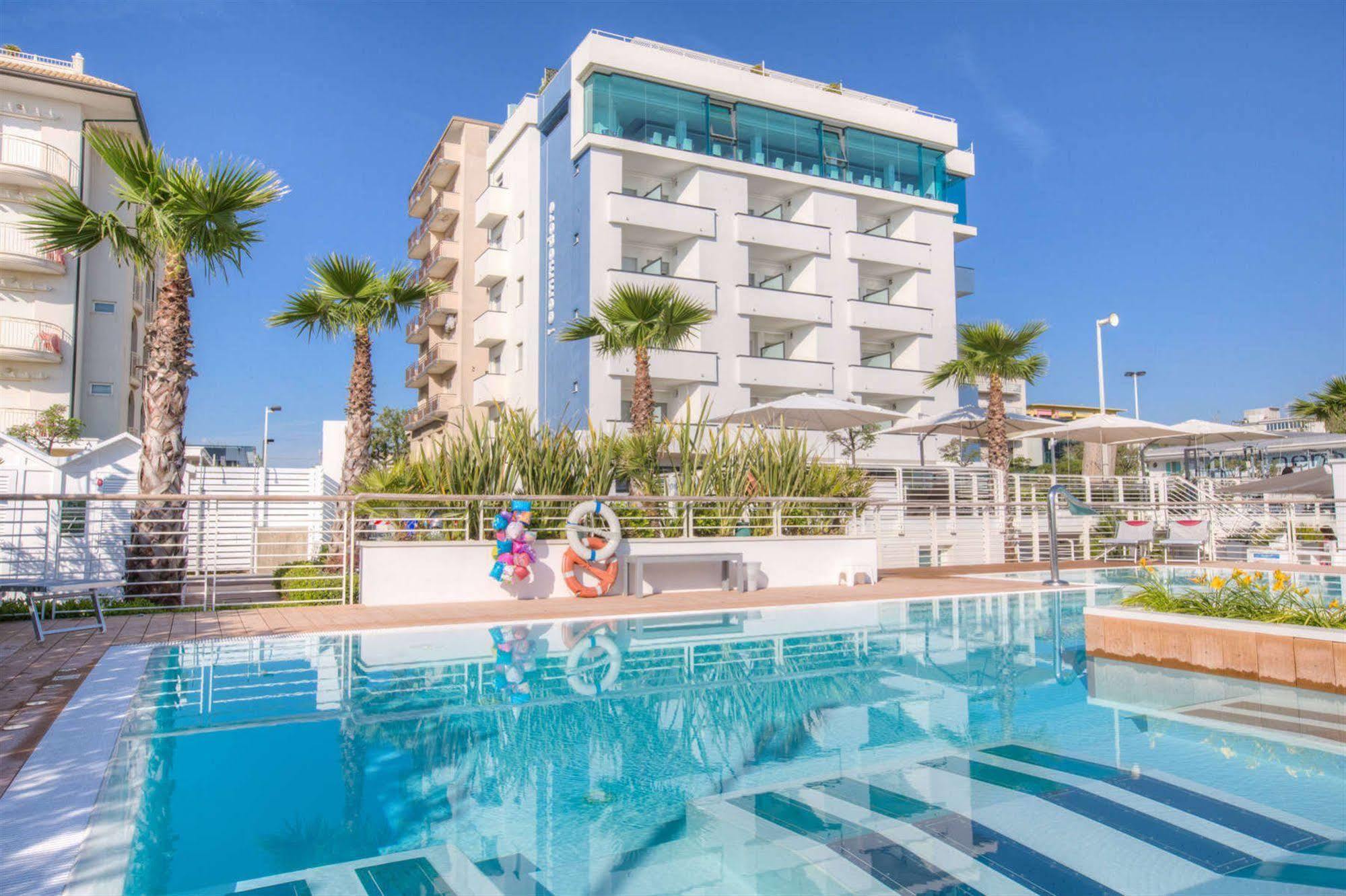 Hotel Commodore 3*