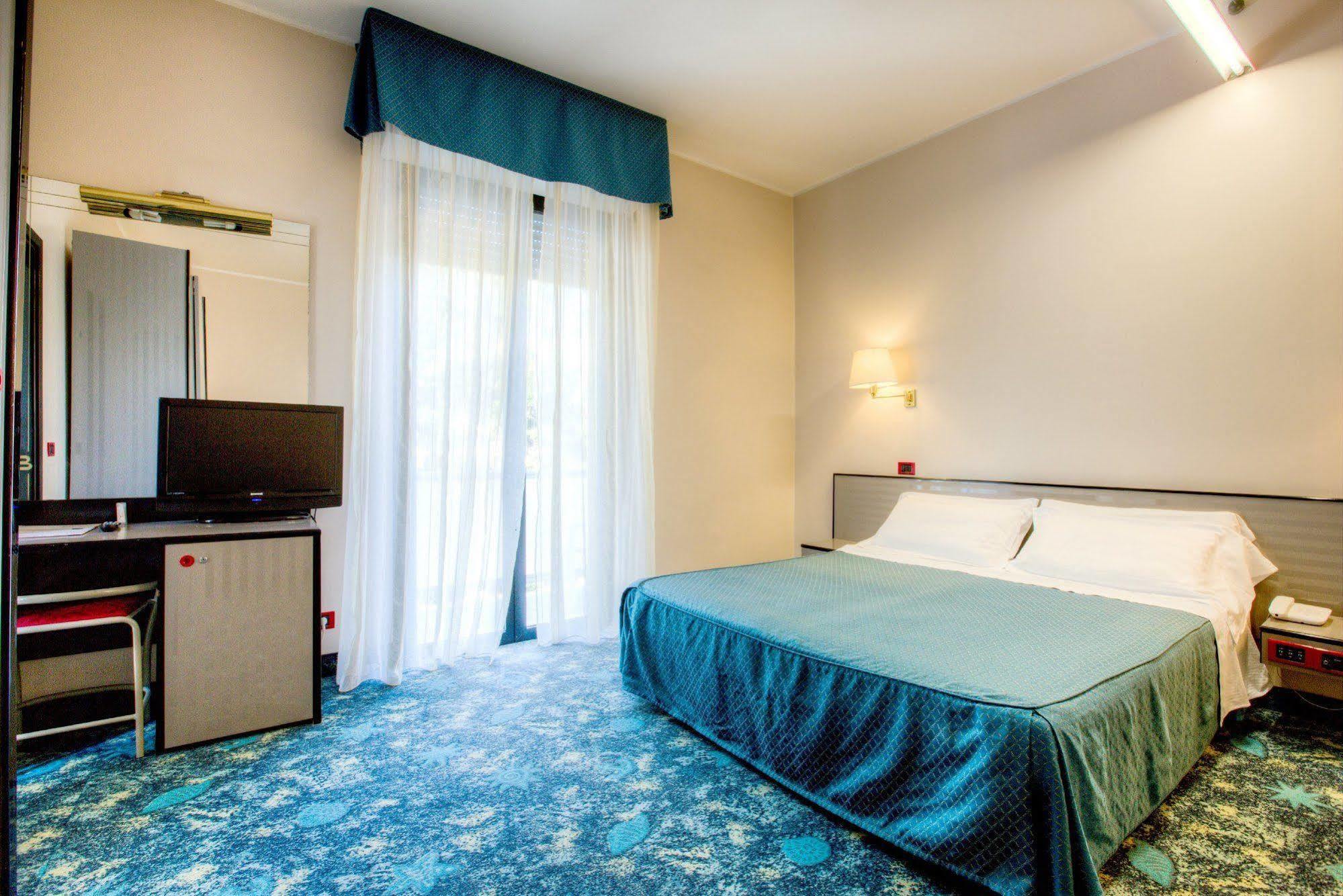 Boemia 4*