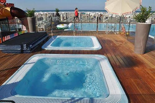 D-place & Hotel 4*
