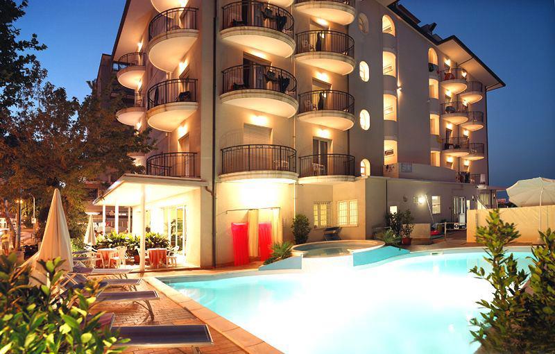 Ca' Bianca Hotel