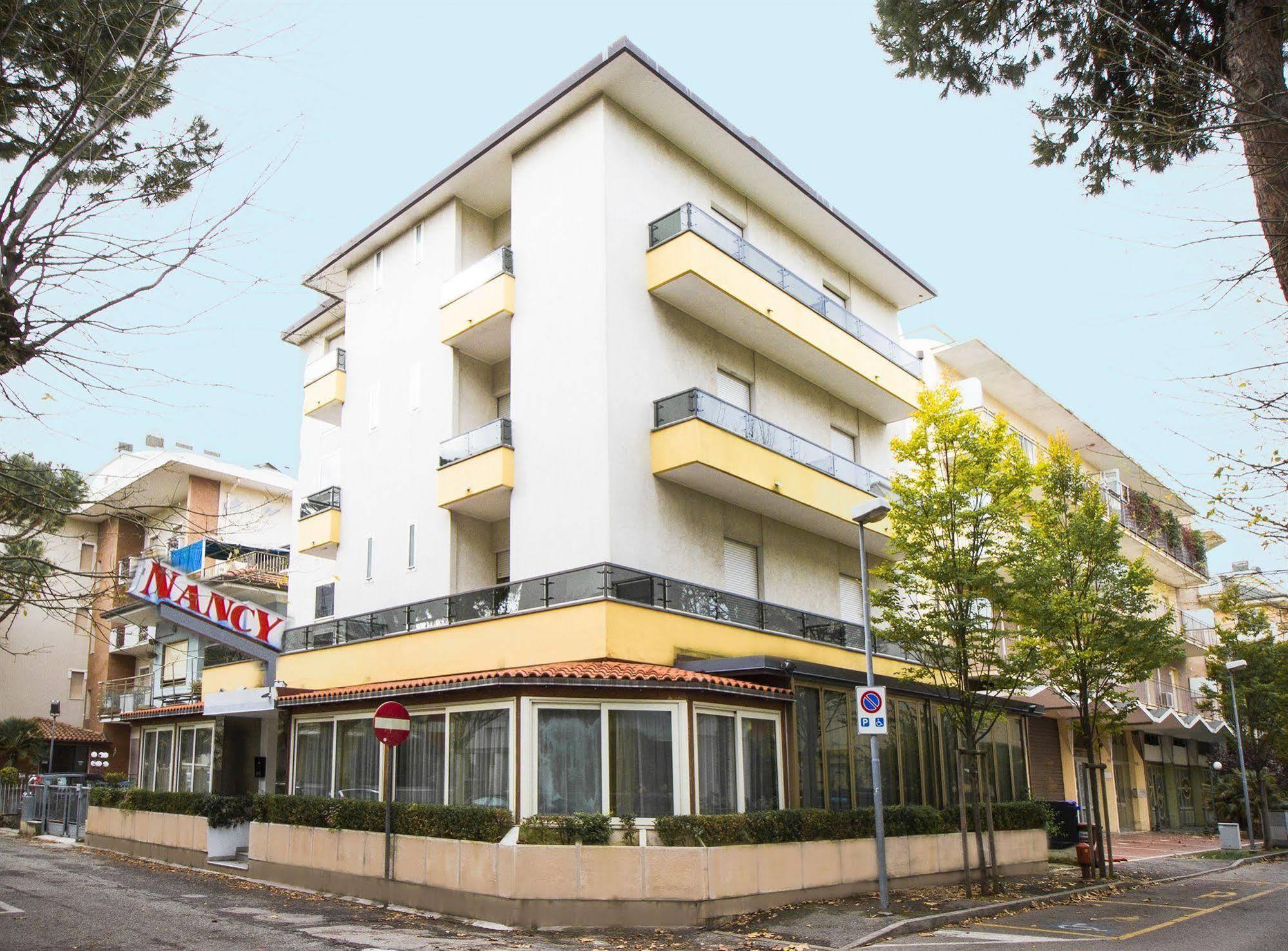 Nancy 2* Riccione