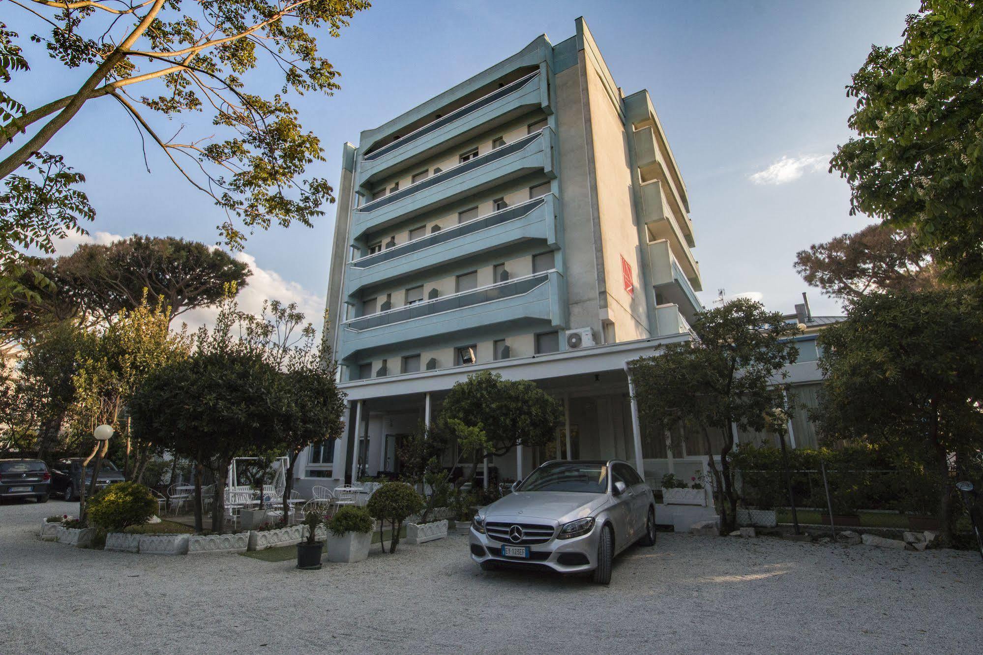 Hotel Zanarini