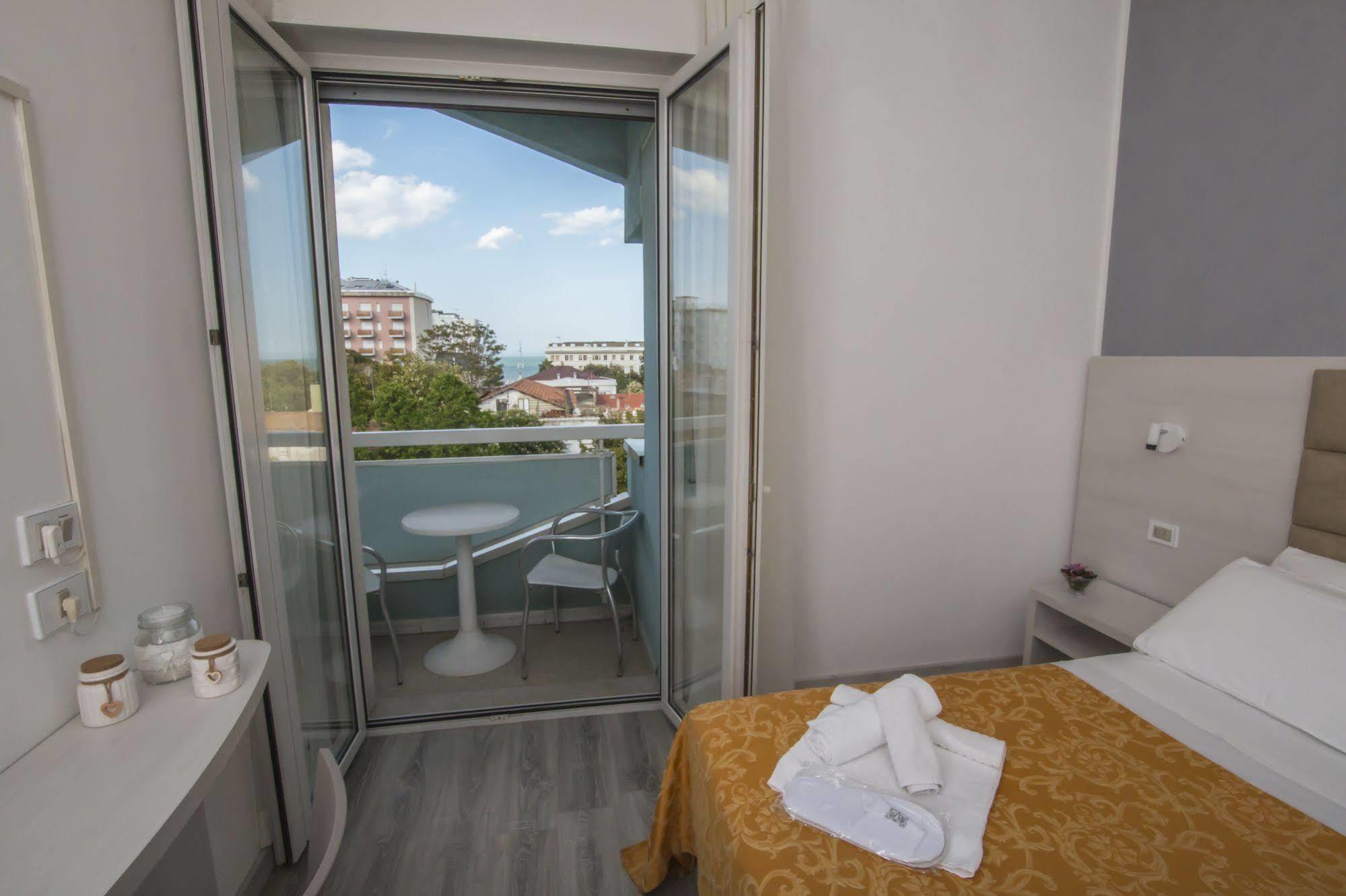 Hotel Zanarini 3*