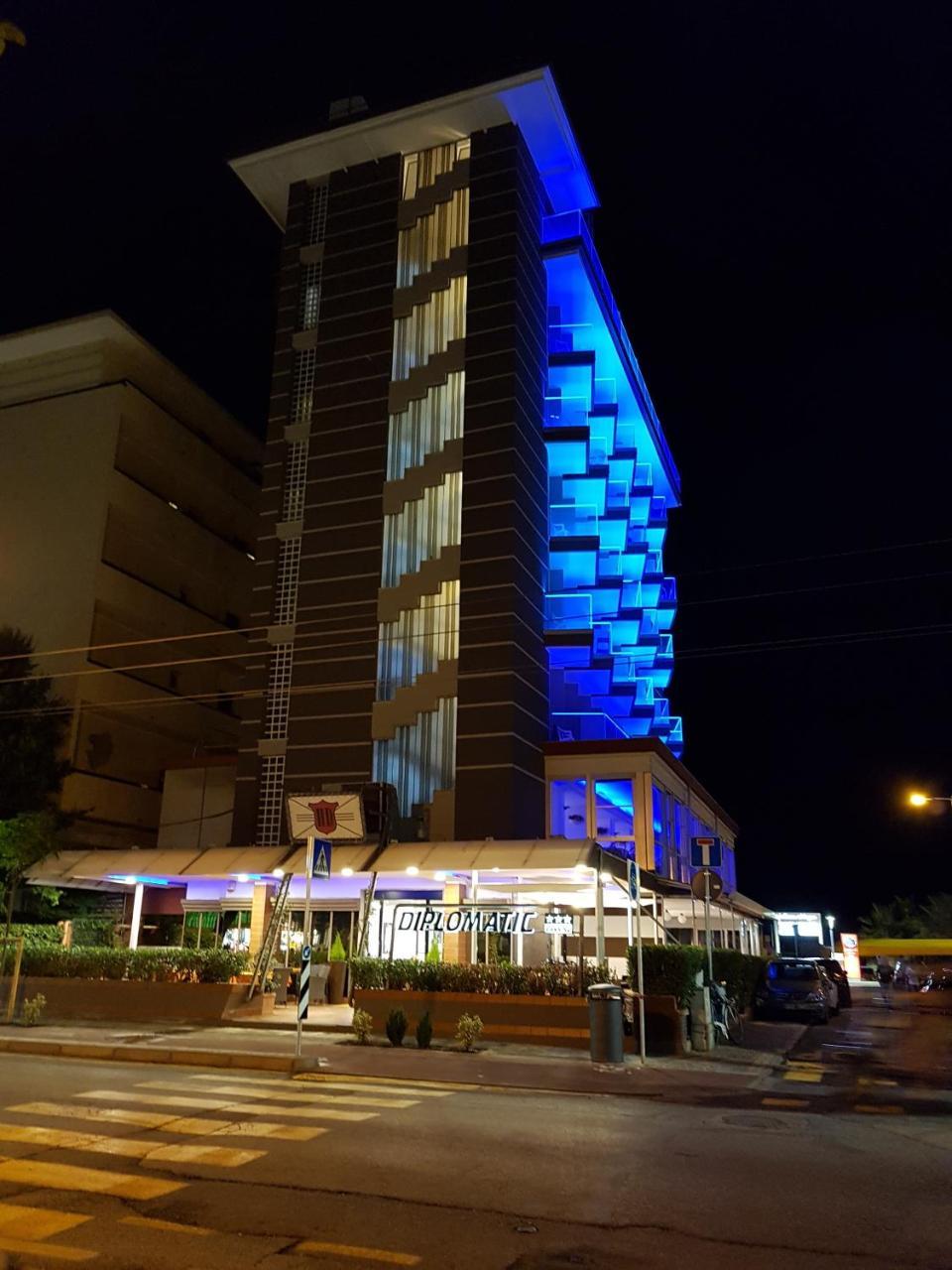 Hotel Diplomatic