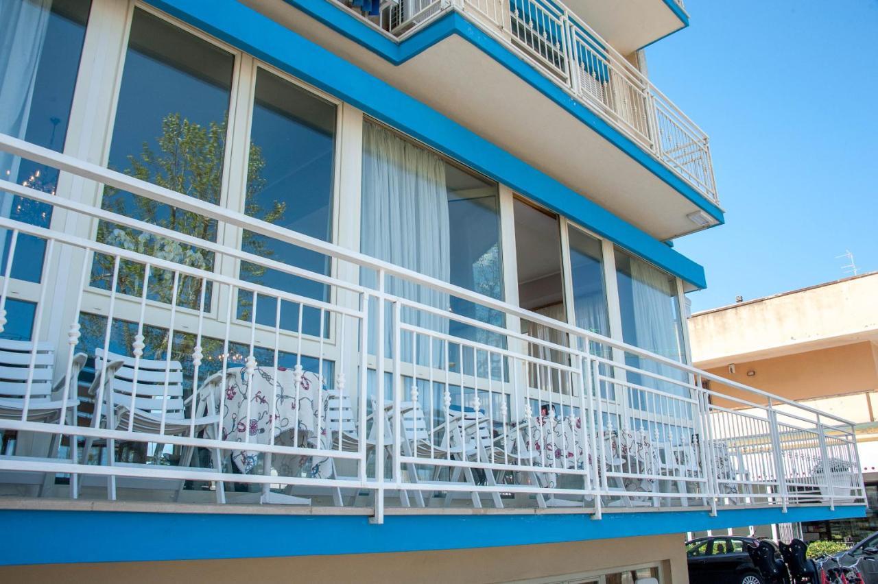 Hotel Angeles - Fronte Mare 3*