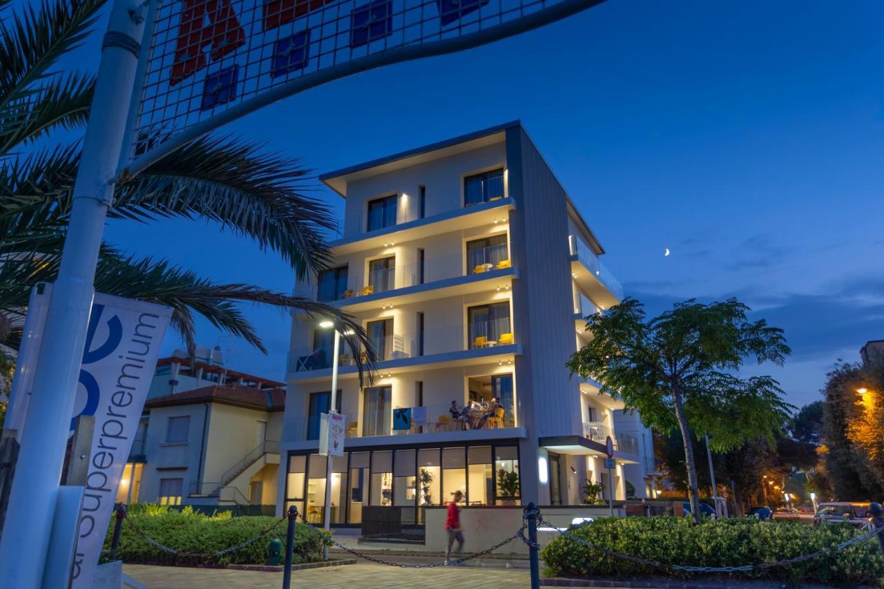 App Sea View Aparthotel Riccione