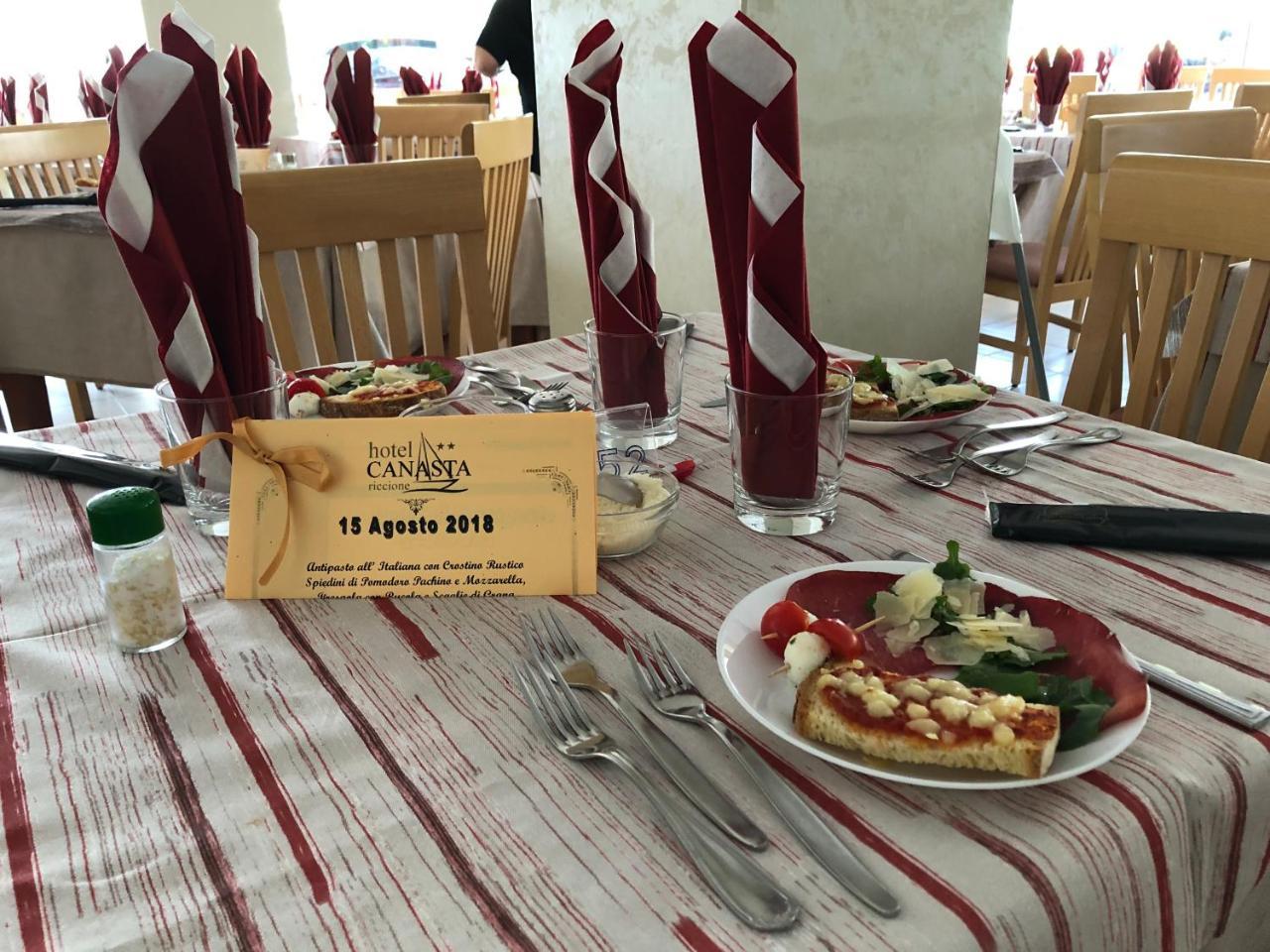 Canasta Hotel