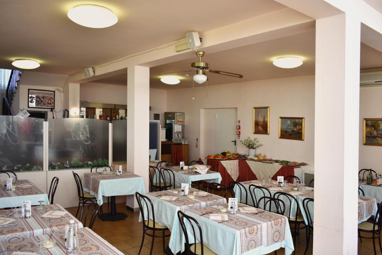 Pupa Hotel