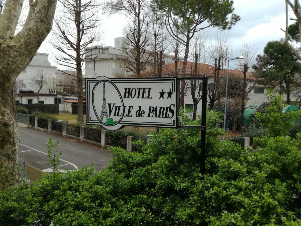 De Paris Hotel 2*