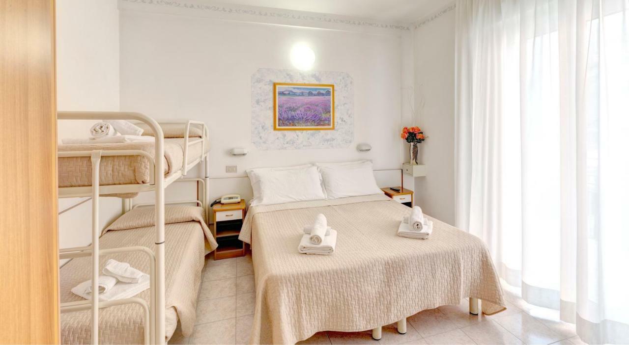 Niagara Hotel 3*