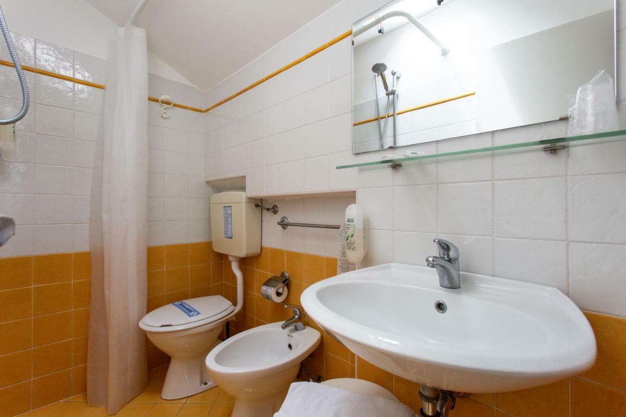 Cimarosa - Famiglie E Coppie Hotel 2*