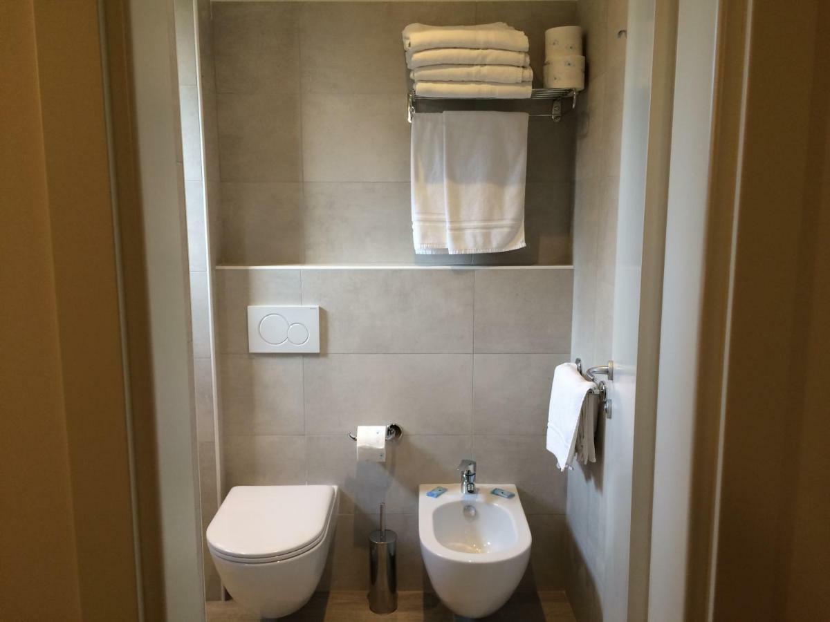 Hotel Pigalle 2*