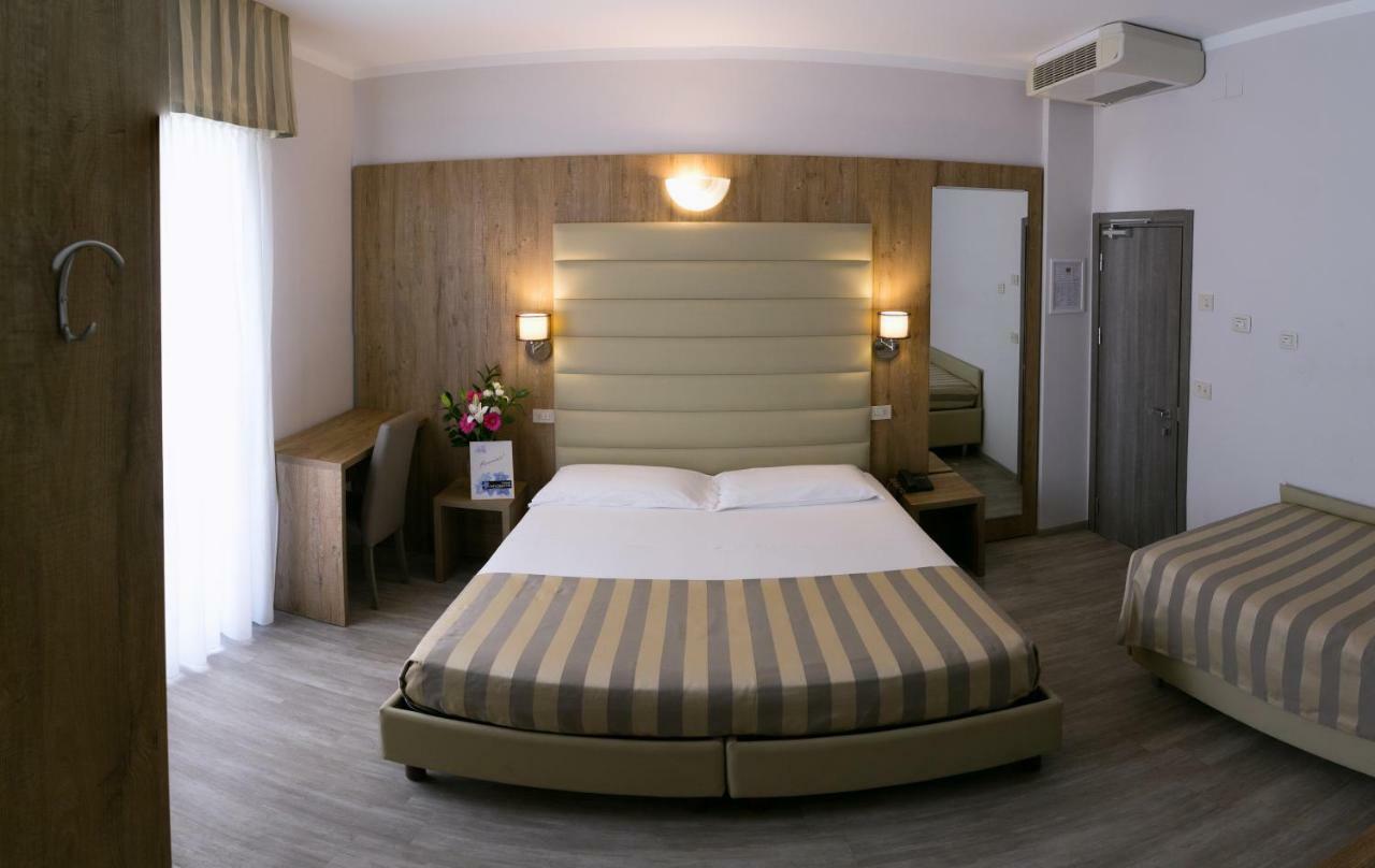 Hotel Myosotis Riccione