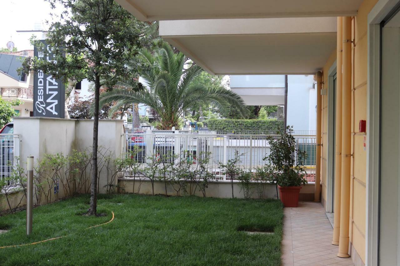 Antares Aparthotel Riccione