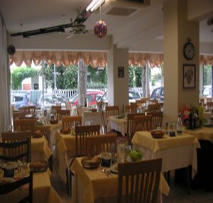 Hotel Canasta