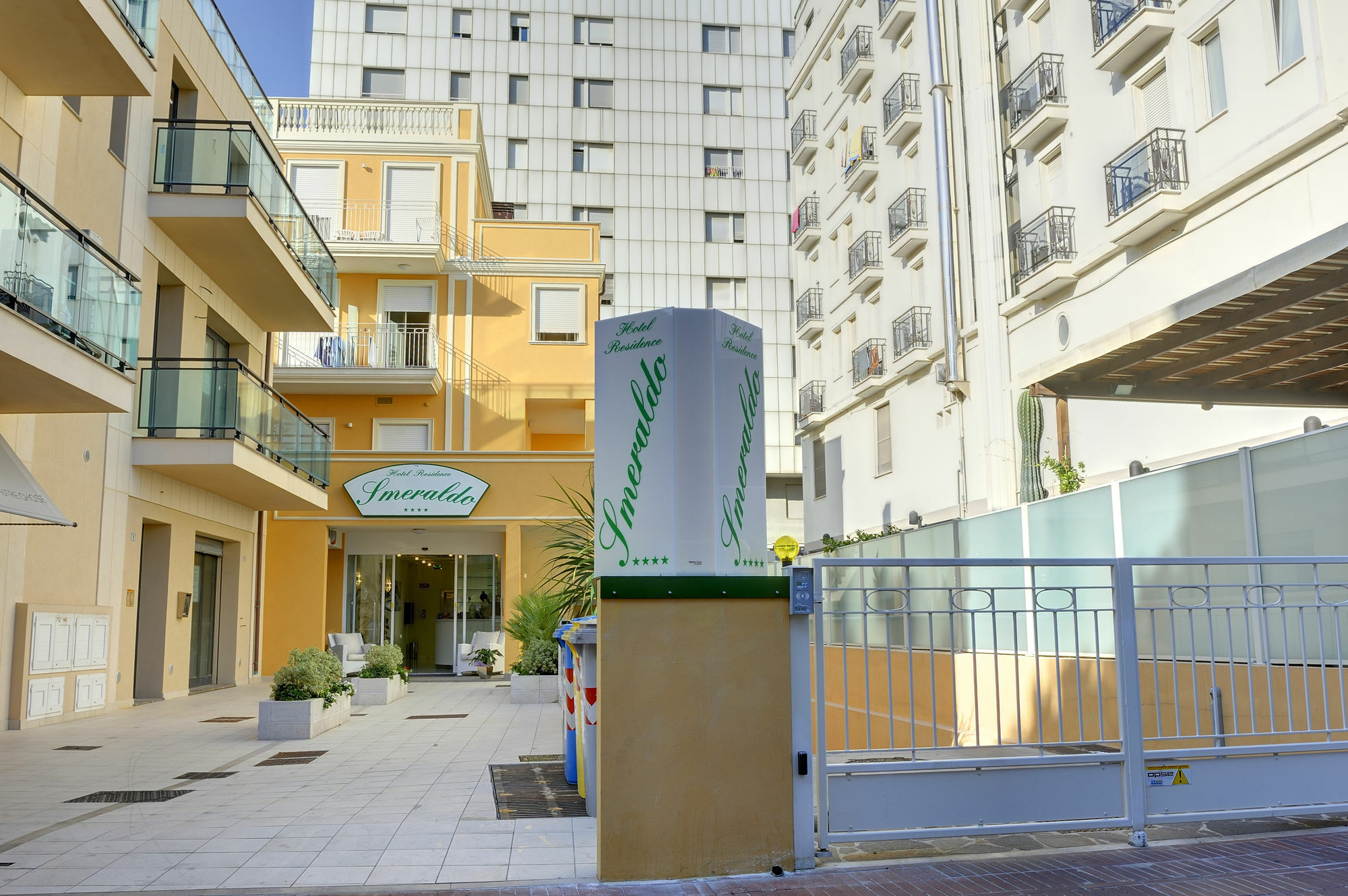 Aparthotel Smeraldo Riccione