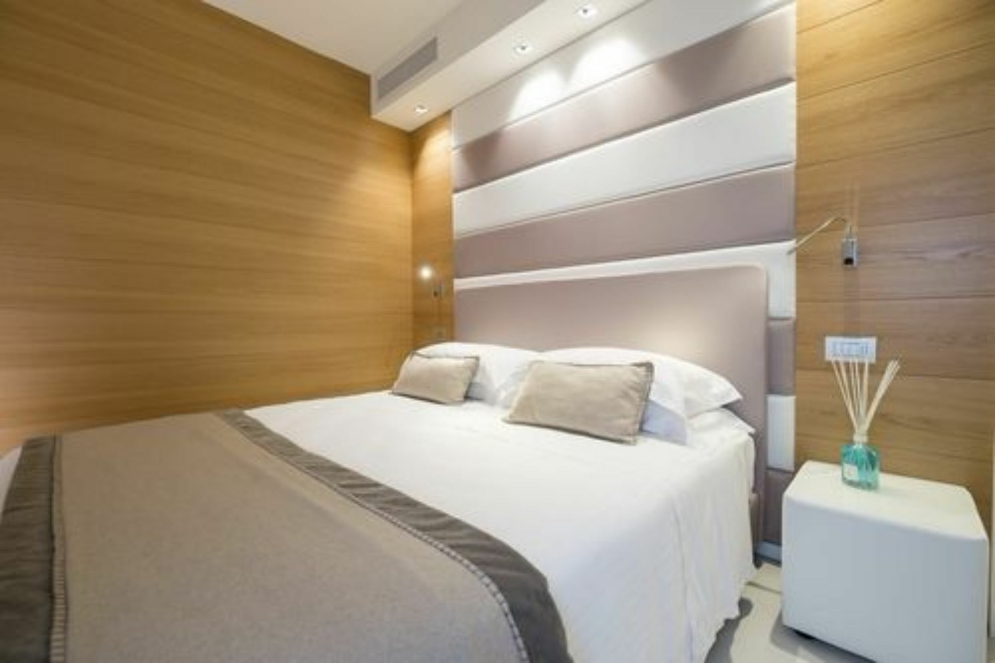 Aparthotel Metropol Ceccarini - Luxury 4*