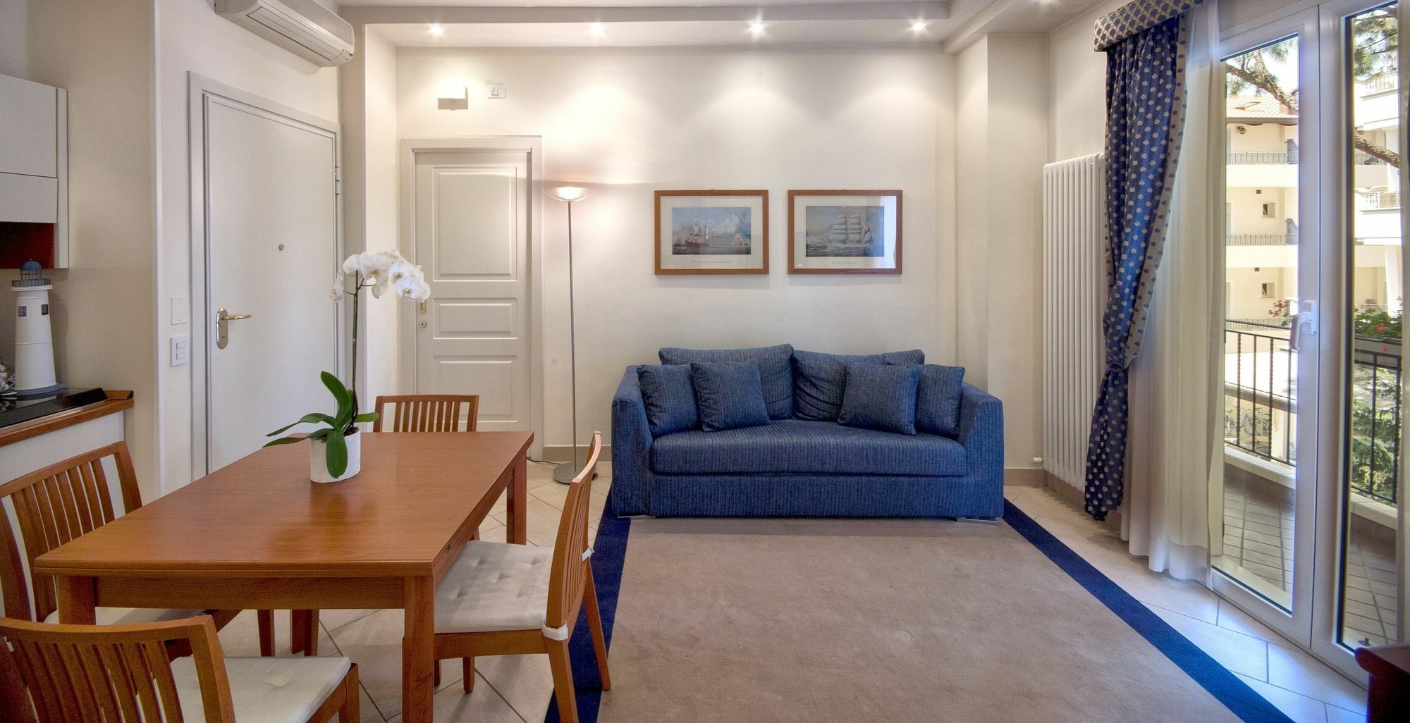 Aparthotel Lungomare - Charming 4*