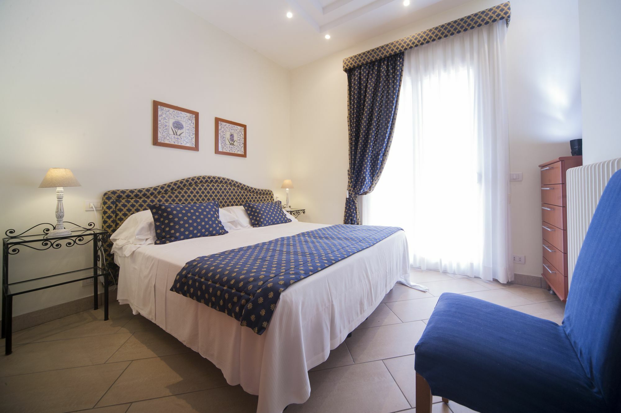 Aparthotel Lungomare - Charming Riccione