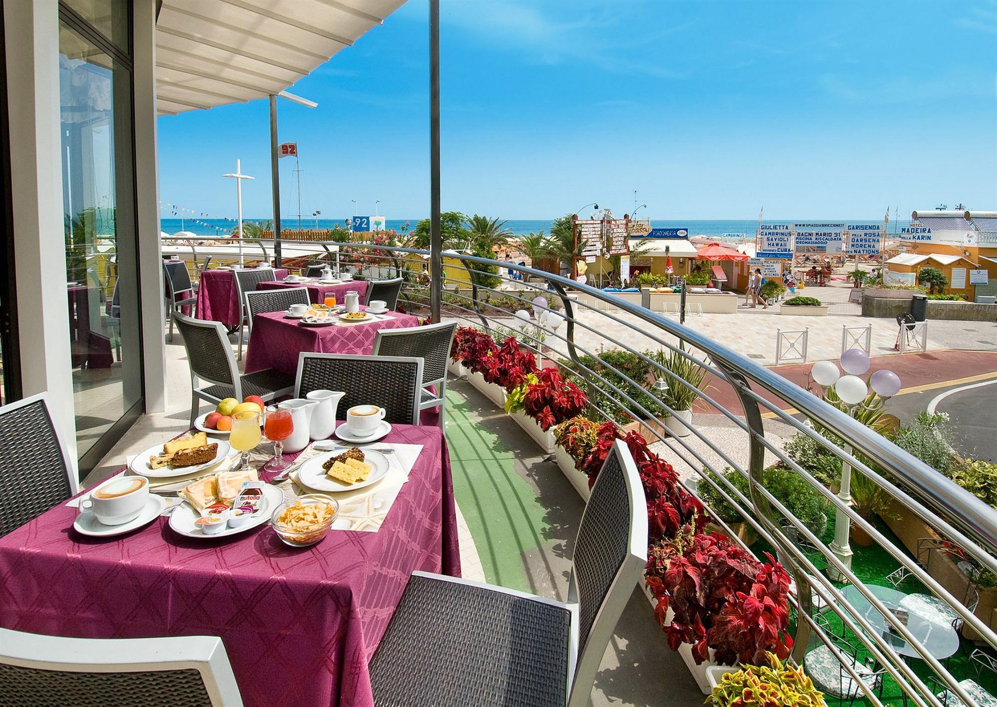 Hotel Des Nations - Vintage Sul Mare Riccione
