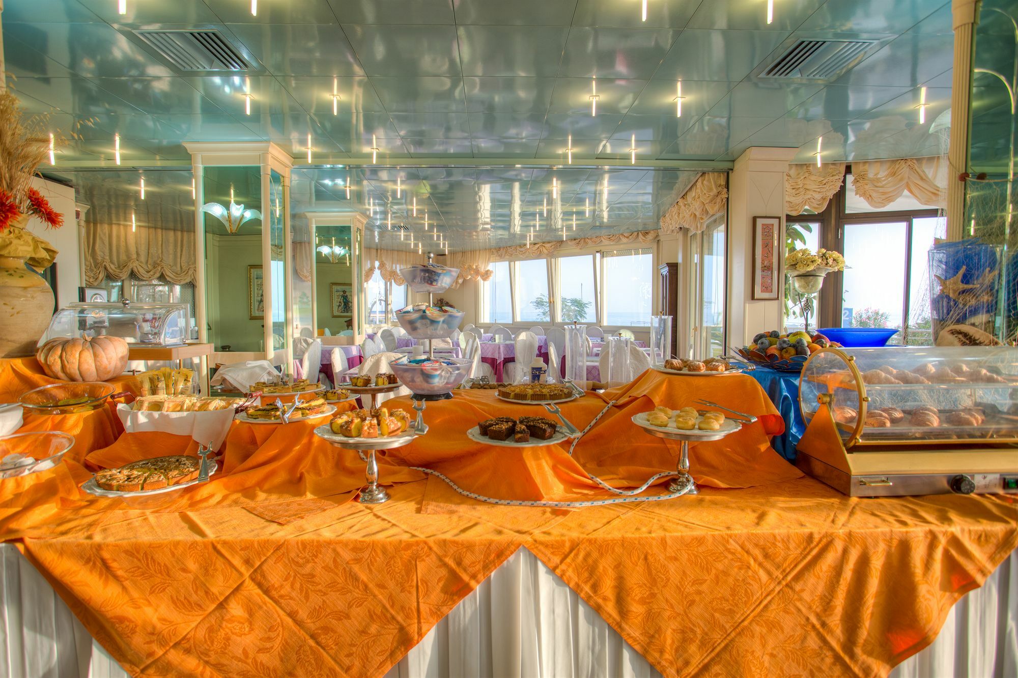 Des Nations - Vintage Sul Mare Hotel