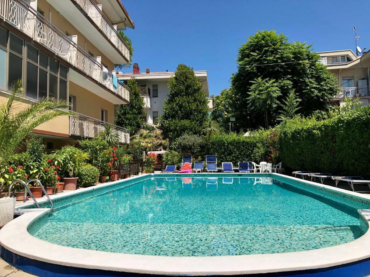 Hotel Madeira 2*