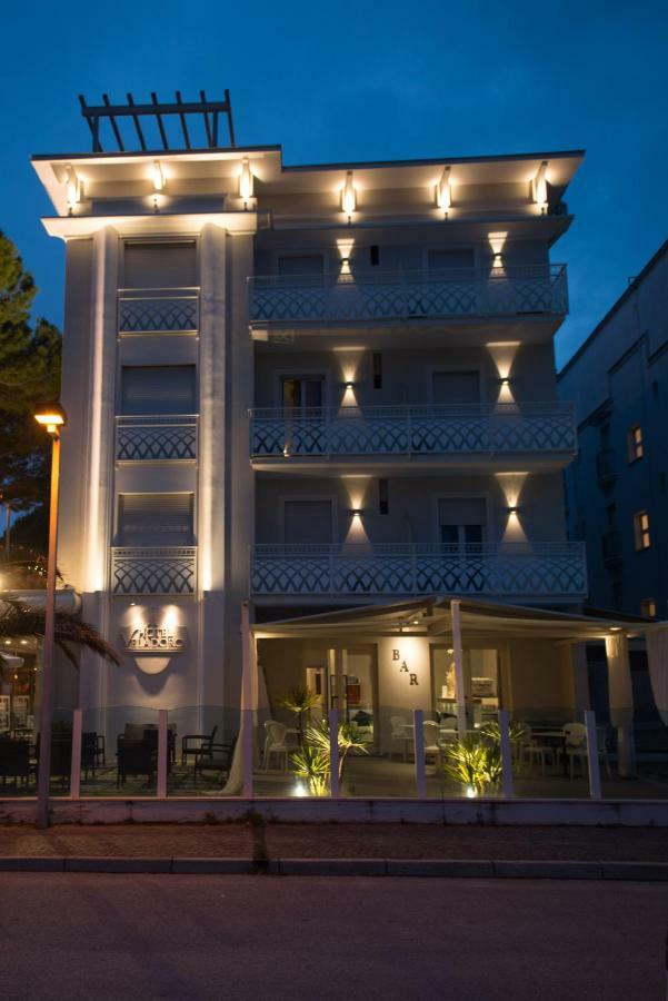 Vela D'oro Hotel 2*