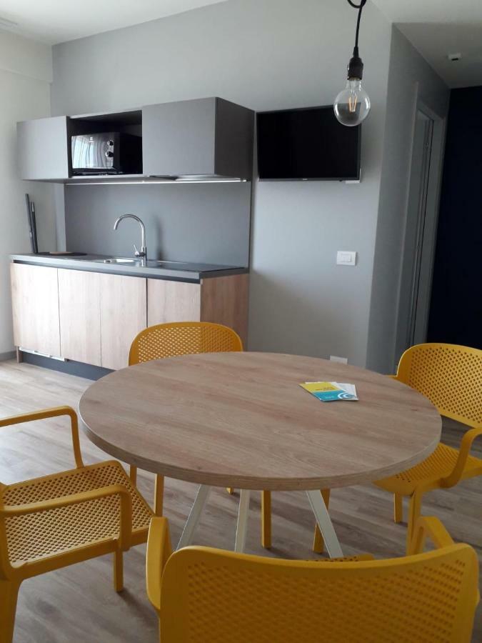 App Sea View Aparthotel *