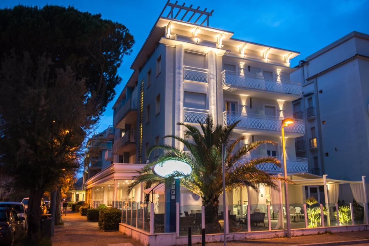 Vela D'oro Riccione