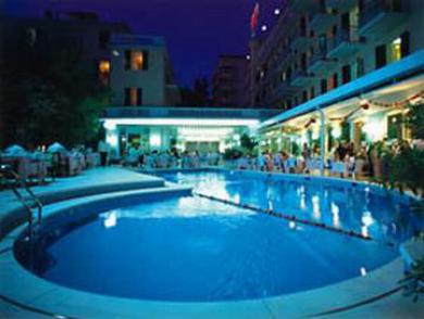 Vienna Touring 4*