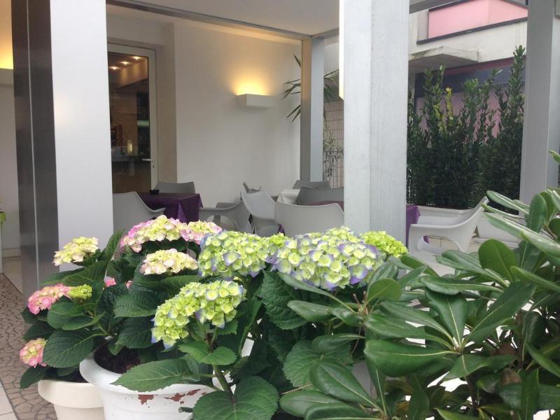 Hotel Nuova 2*