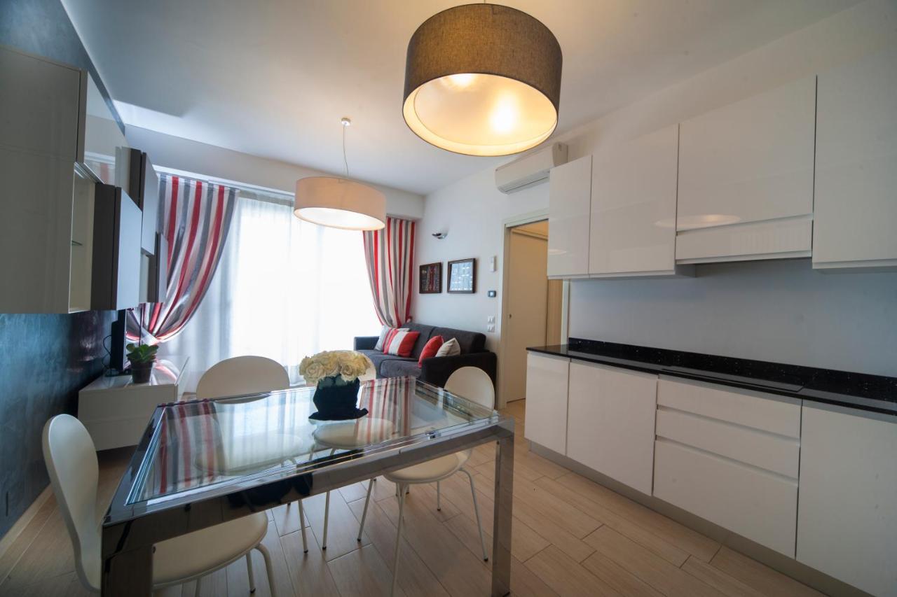 Lungomare - Charming Aparthotel Riccione