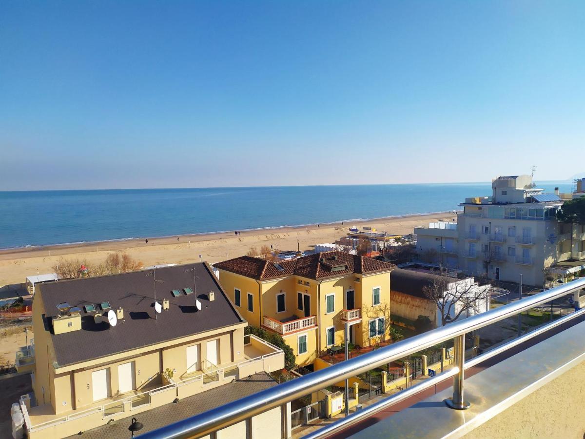 Hotel Avana Fronte Mare Riccione