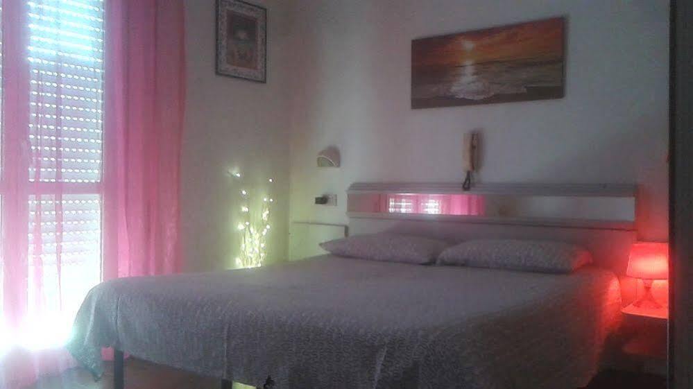 Santa Cecilia Hotel *