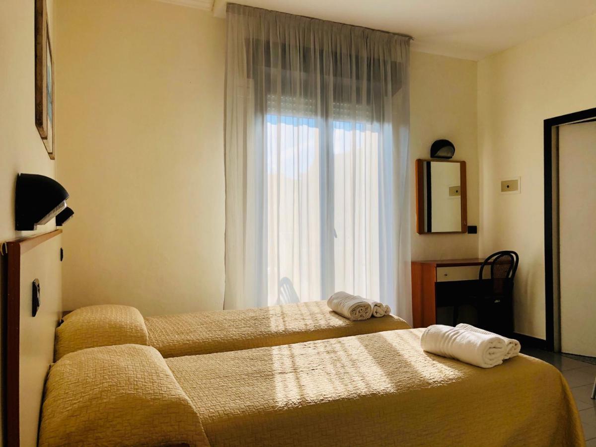 Hotel Garisenda - In Centro A - Riccione