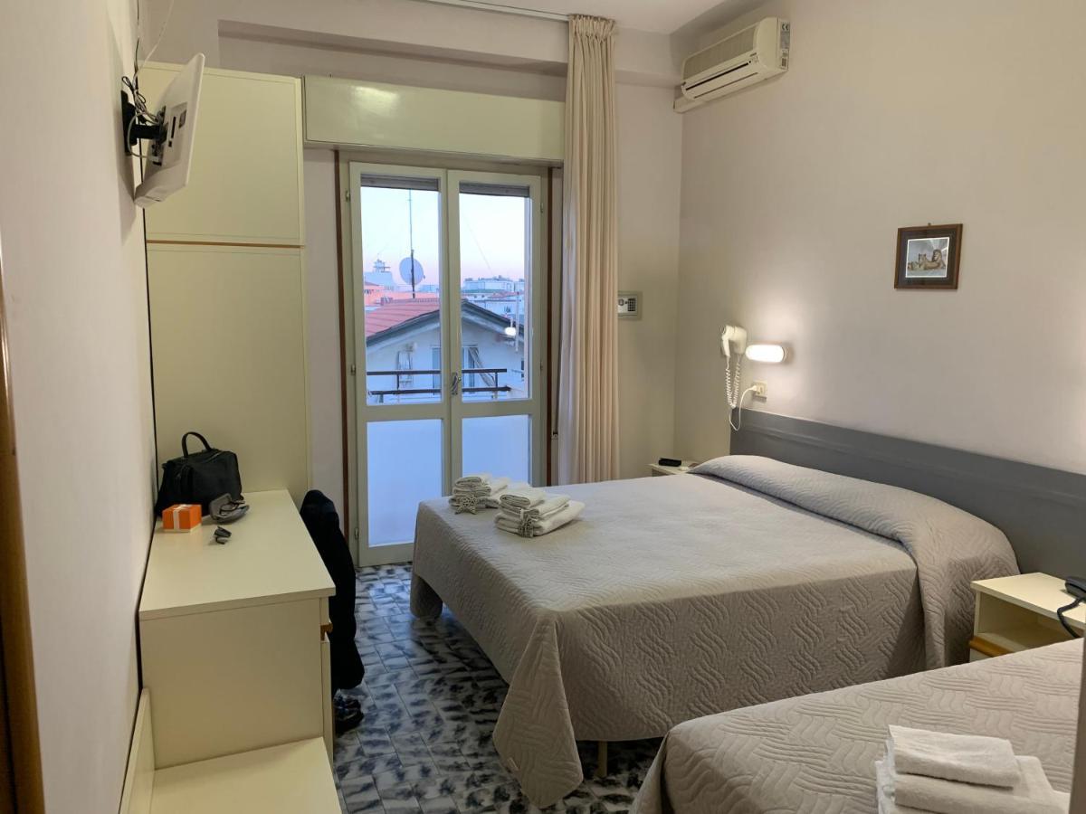 Hotel Levante A Pochi Passi Dal Mare Riccione