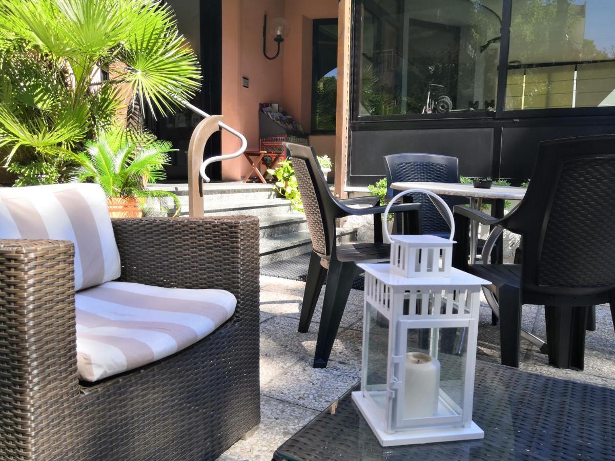 Hotel Iride Suite, Breakfast&brunch - Ideale Per Famiglie E Coppie Riccione