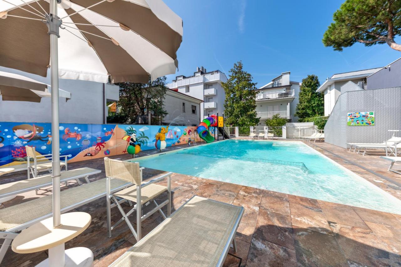 Aparthotel Filmare 3*
