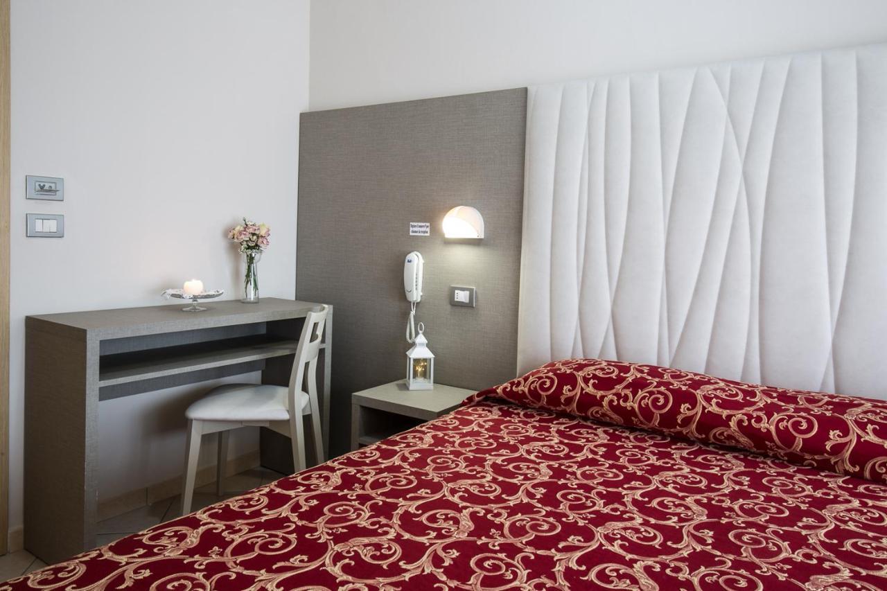 Roland Hotel
