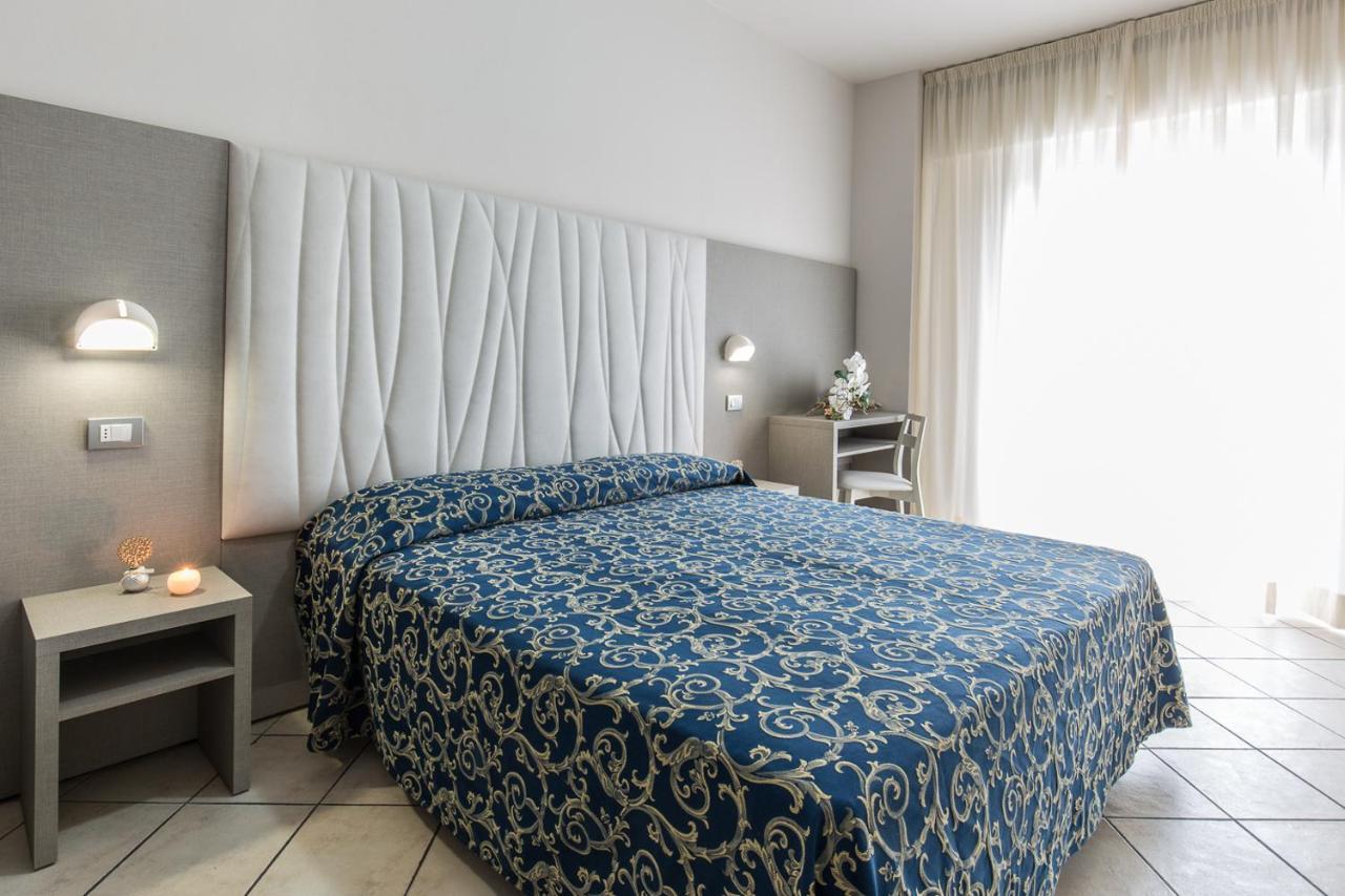 Roland Hotel 3*