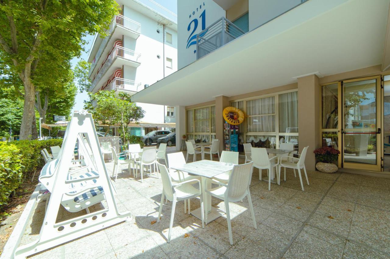 21 Hotel