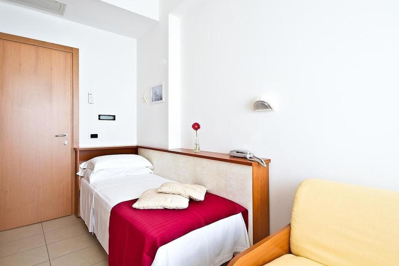Abc Hotel