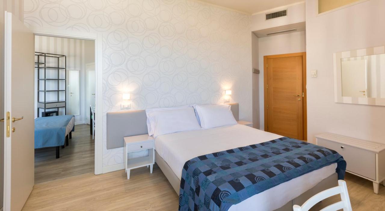 Hotel Little