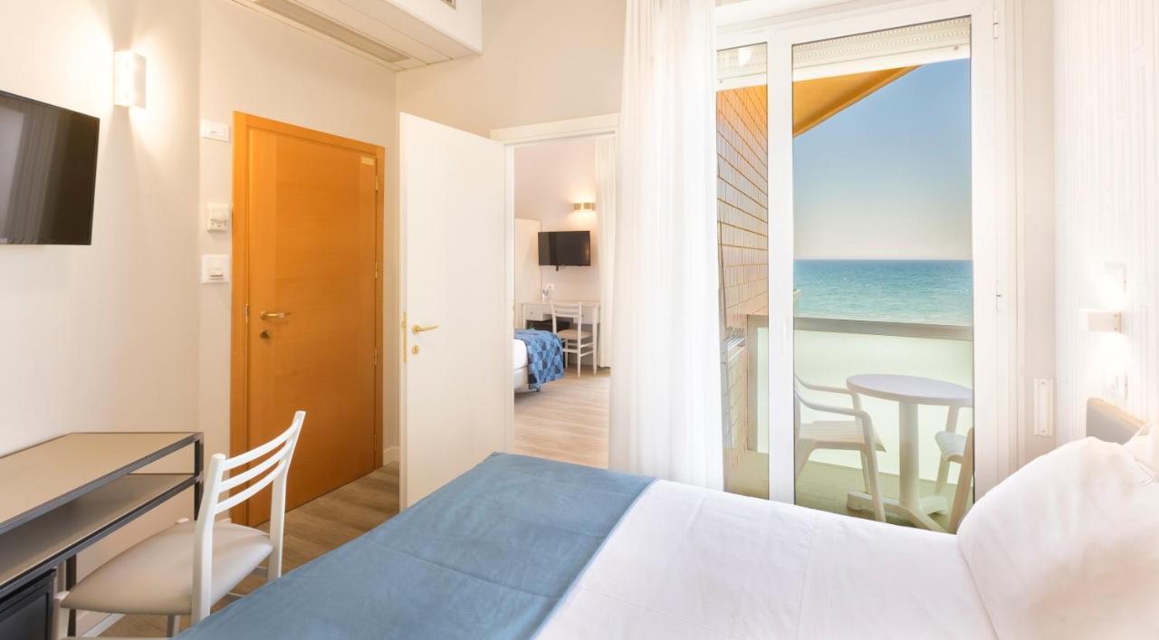 Little Hotel 3*