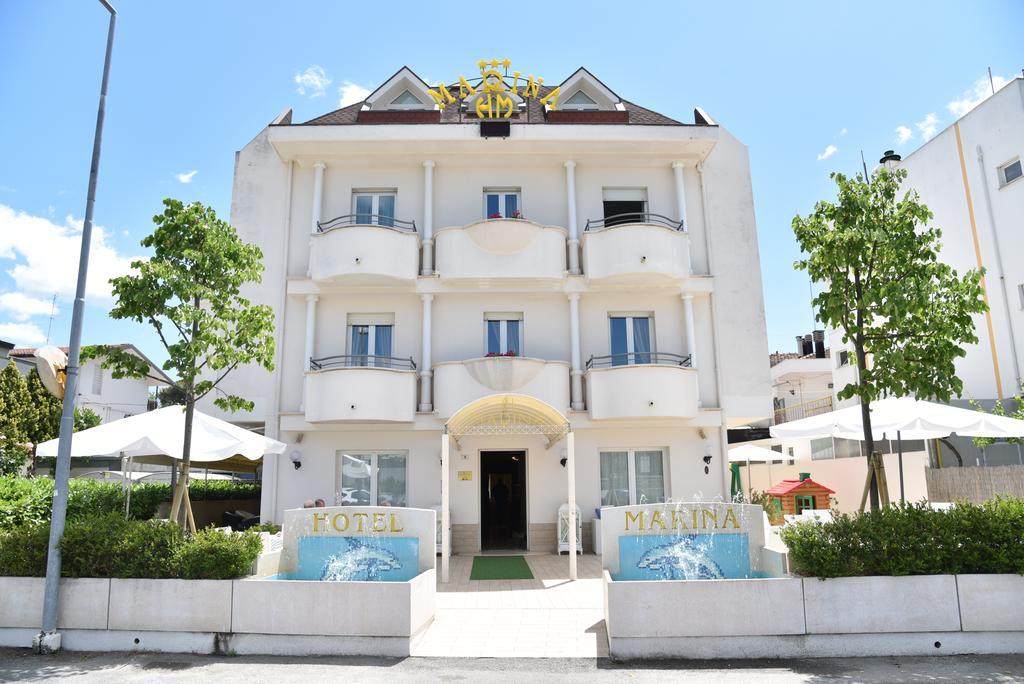 Marina Hotel 3*